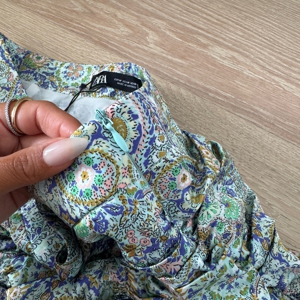 ZARA Multicolor Woven Polyester Paisley Ruffle Mini Skirt Lined Zip Mid Rise M - Picture 4 of 4